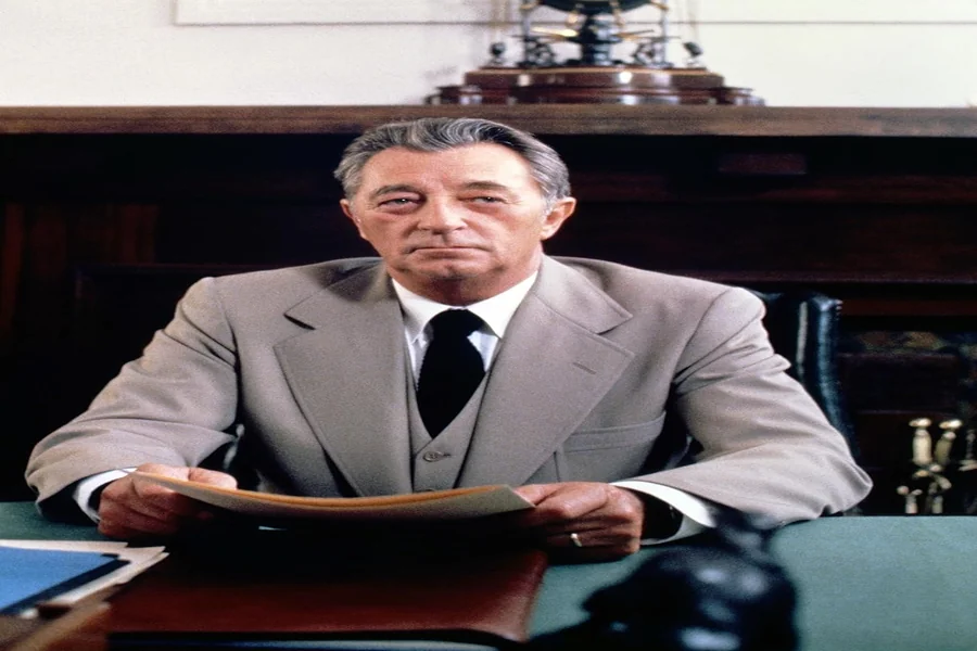 Robert Mitchum Net Worth